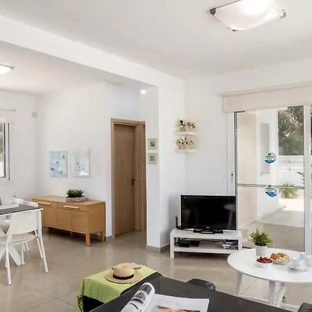 Flouressia Gardens Villas Protaras Exterior photo